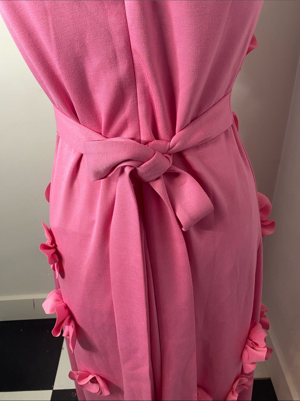 Boutique 3D Floral Appliqué Maxi Dress | Barbie Pink | Pockets | Tie Back | Medi - Picture 7 of 7